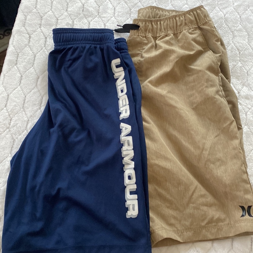 2 lot of short for Boys size Large (1-Hurley and 1- Under Armour)